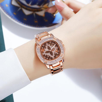 La nouvelle montre carrée moderne